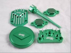 CNC alu Dress up kit na motor zelen barva